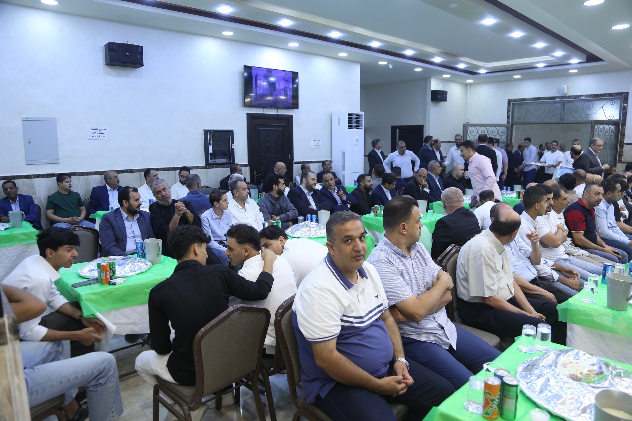 بالصور .. أبناء المرحوم الحاج صالح الهنداوي يحتفلون بزفاف شقيقهم سعد