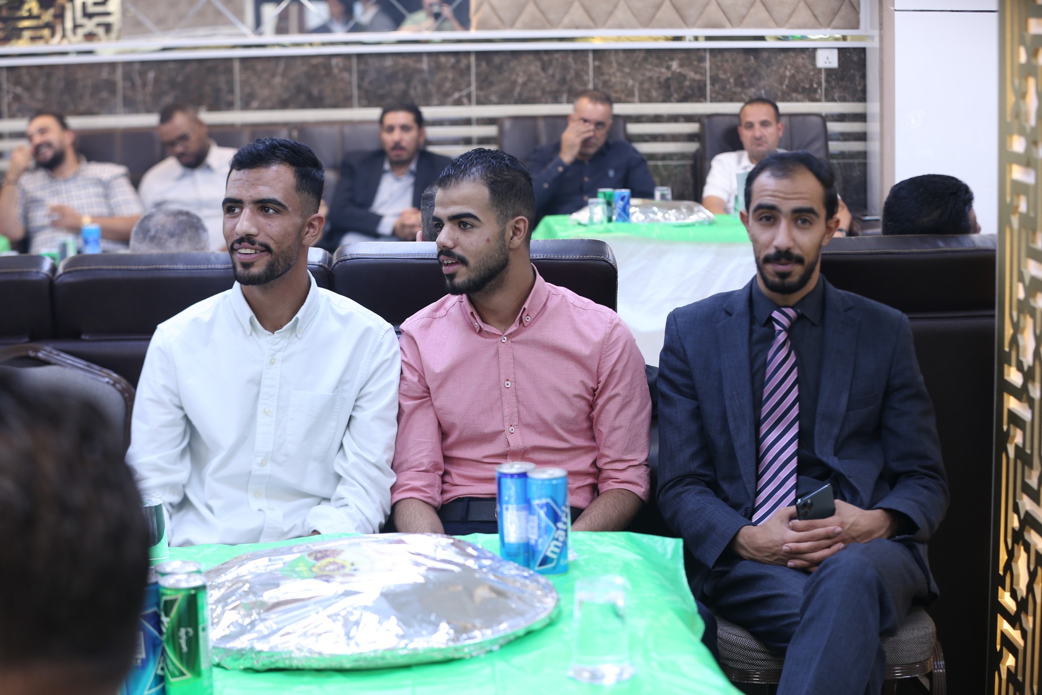 بالصور .. أبناء المرحوم الحاج صالح الهنداوي يحتفلون بزفاف شقيقهم سعد