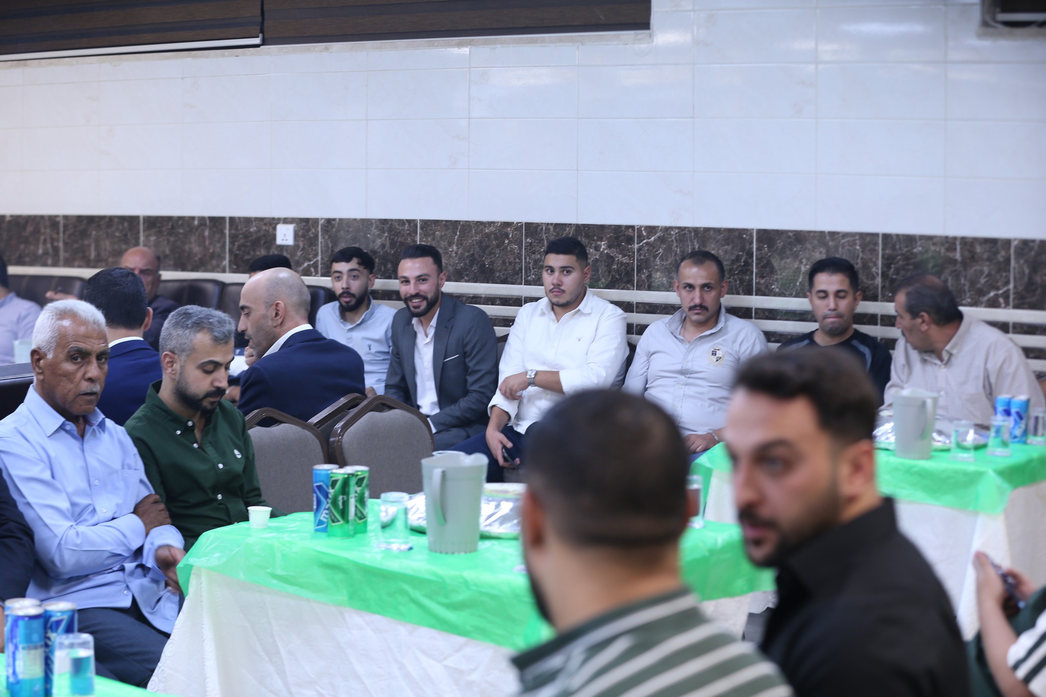 بالصور .. أبناء المرحوم الحاج صالح الهنداوي يحتفلون بزفاف شقيقهم سعد