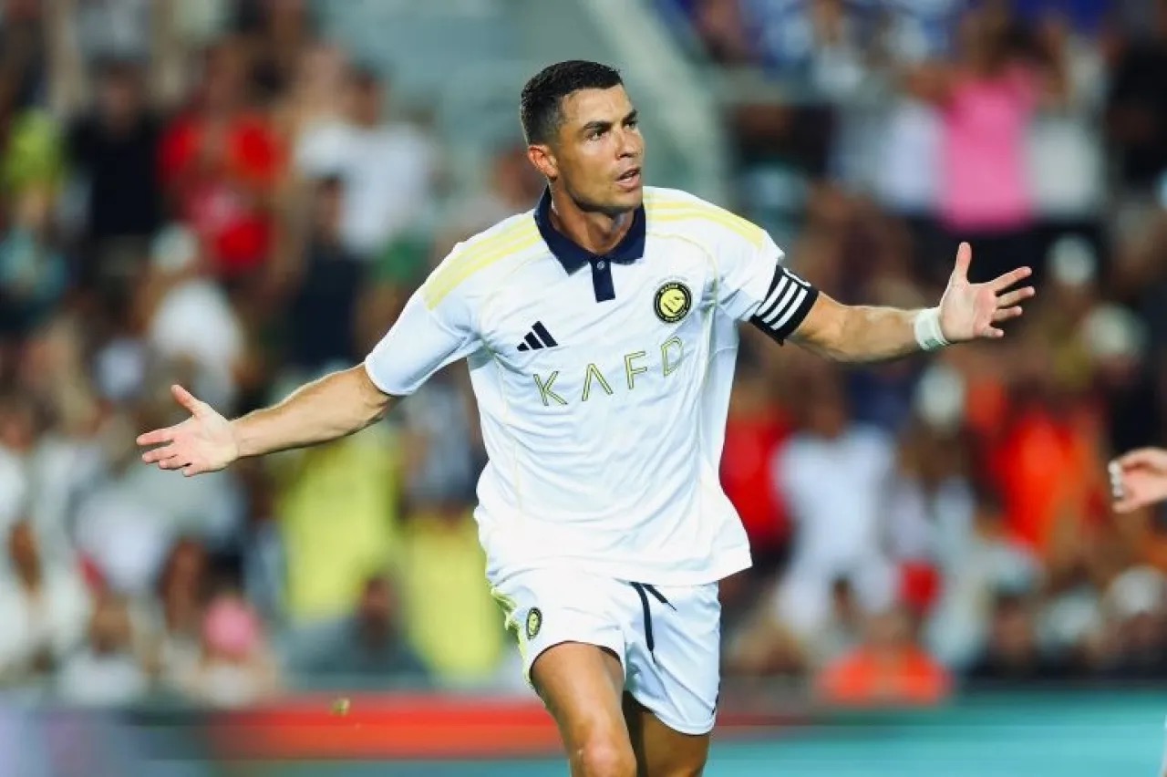 صورة حول : نجمة هندية تتفوق على كريستيانو رونالدو بأكثر "ريلز" مشاهدة على إنستغرام نجمة هندية تتفوق على كريستيانو رونالدو بأكثر "ريلز" مشاهدة على إنستغرام