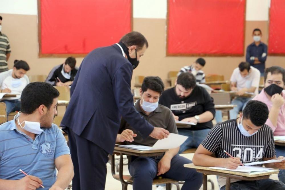 صورة حول : جيل 2008 يختتم أول تجربة توجيهي بنظام التوزيع على عامين جيل 2008 يختتم أول تجربة توجيهي بنظام التوزيع على عامين