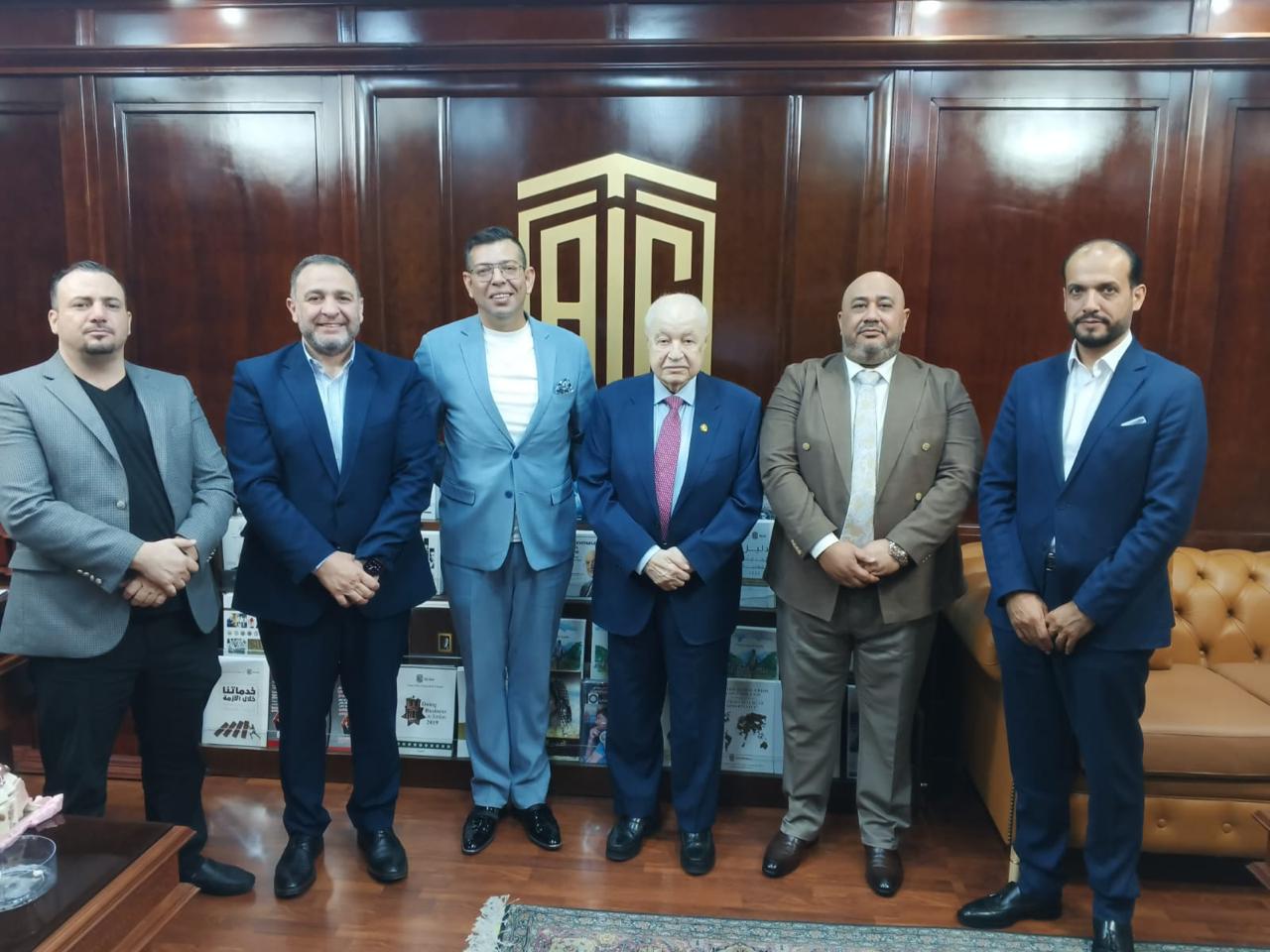 رئيس مجلس أمناء الشبكة العربية للإبداع والابتكار الدكتور طلال أبو غزالة يستقبل وفد الشبكة في عمّان