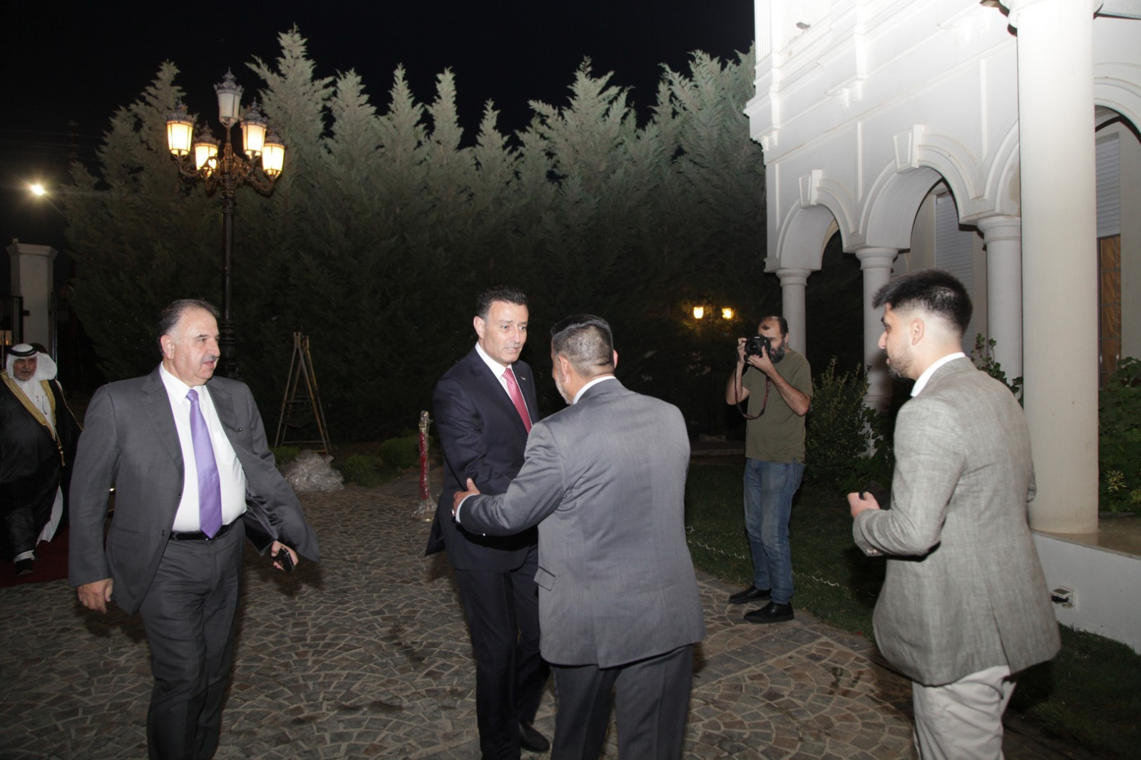 بحضور الصفدي وعدد من الشخصيات .. حفل عشاء لافتتاح مركز كونكس الطبي