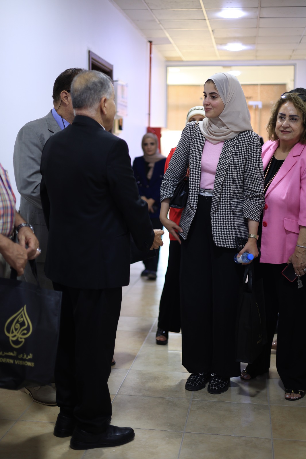 صورة حول : د. الهمشري : الرؤى العصرية تهدف إلى تمكين الباحثين وأعضاء هيئة التدريس تطوير إنتاجهم العلمي د. الهمشري : الرؤى العصرية تهدف إلى تمكين الباحثين وأعضاء هيئة التدريس تطوير إنتاجهم العلمي