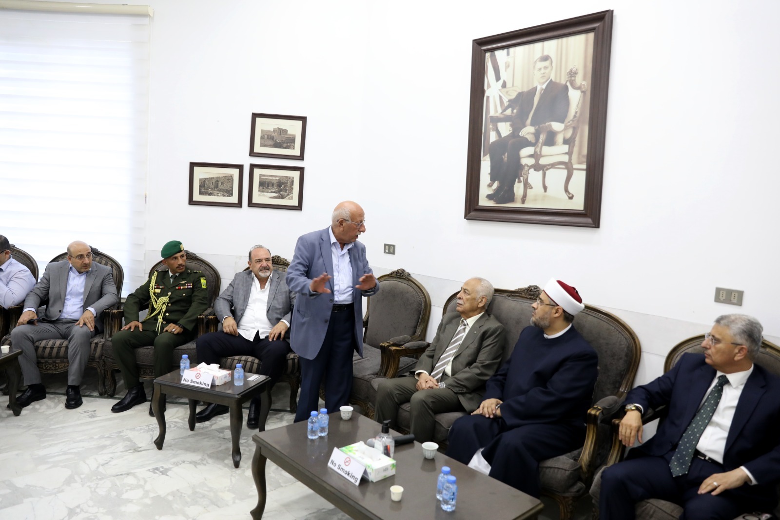 مندوبا عن الملك وولي العهد. العيسوي يعزي بني عواد والجوارنة والديري وخير والعبابنة