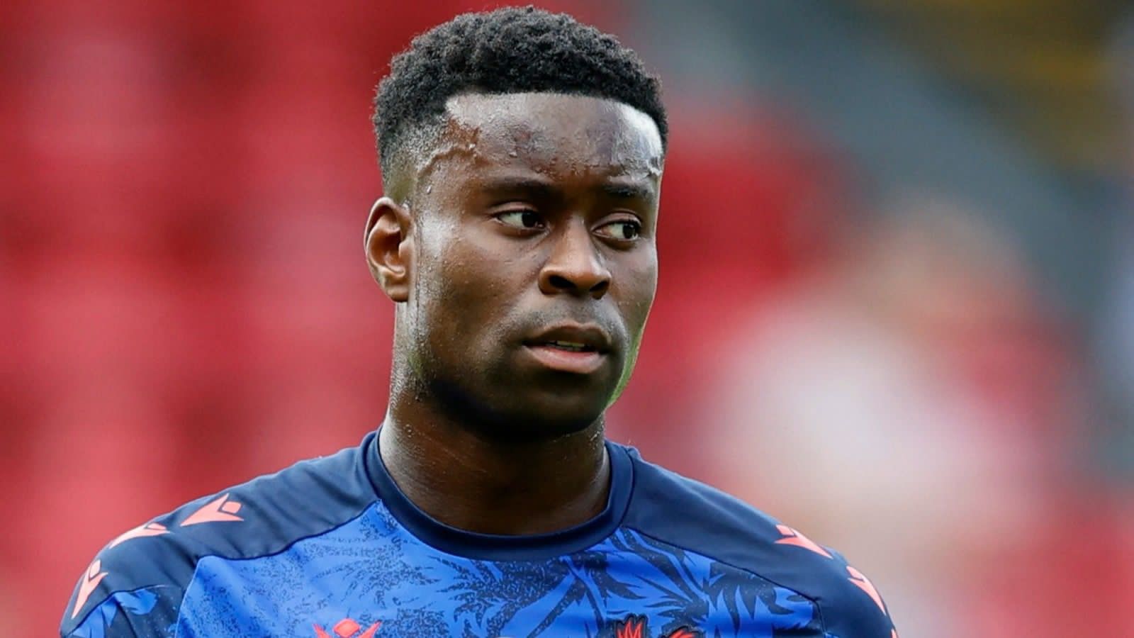 ليفربول يقترب من غويهي ويُجدد عقد غاكبو  