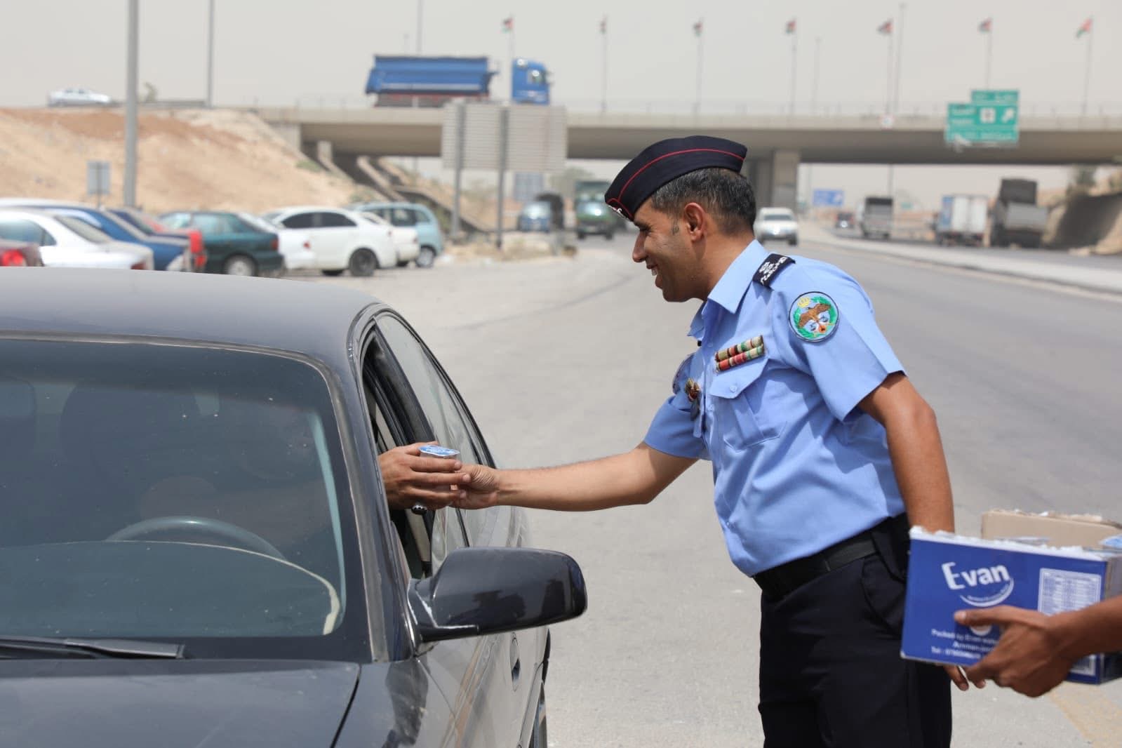الأمن العام يطلق مبادرة "سقيا رحمة" لمواجهة الأجواء الحارة والمغبرة