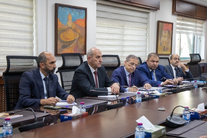 وزيرا الصحة والسياحة يبحثان تطوير السياحة العلاجية والاستشفائية