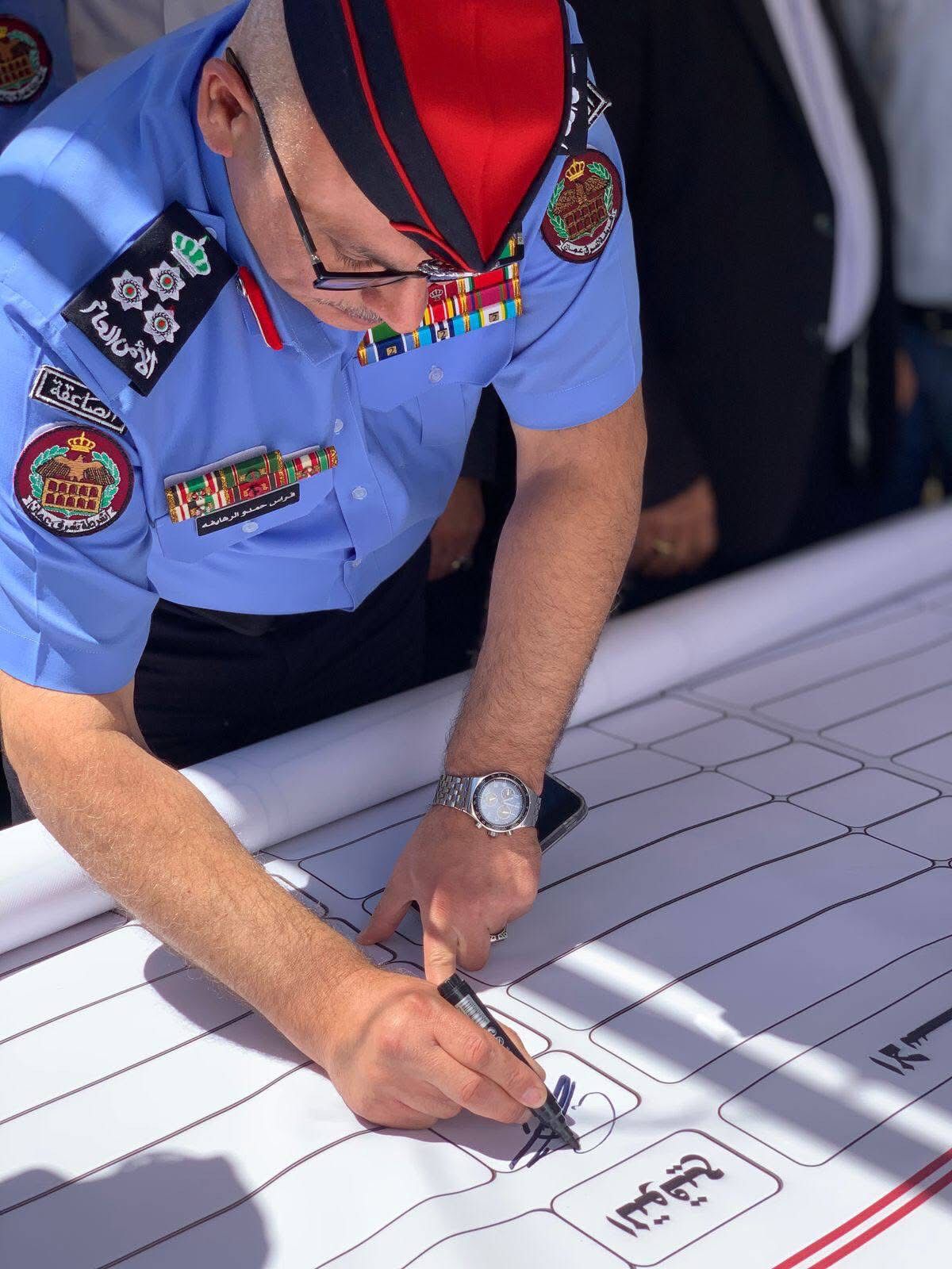 الشرطة المجتمعية والمجتمع المحلي يوقعون وثيقة ضد إطلاق العيارات النارية في ماركا الشمالية "فيديو وصور"