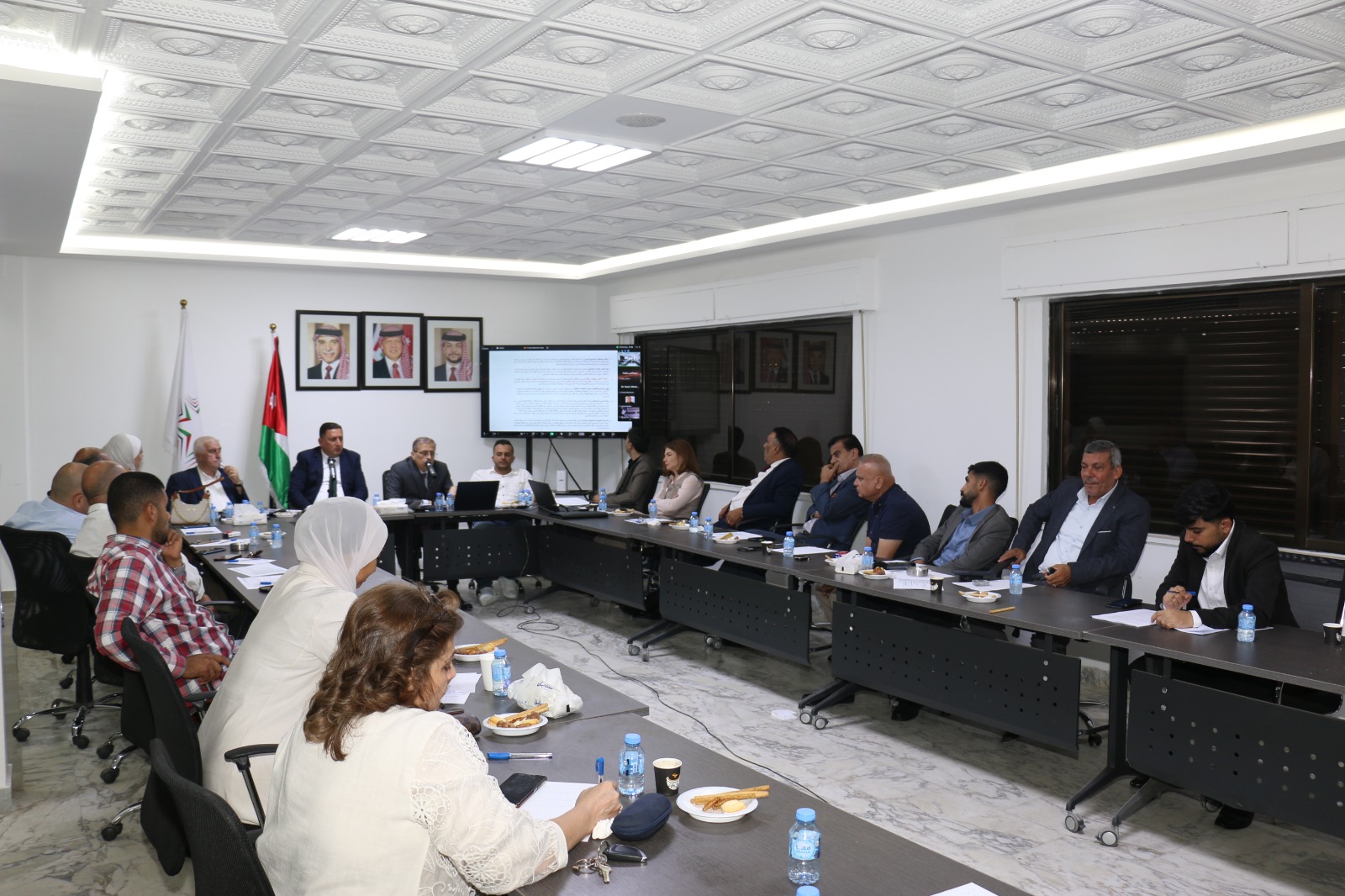 صورة حول : المجلس المركزي لحزب "تقدّم" يدعو الهيئة العامة لمؤتمر غير عادي تمهيداً للاندماج مع حزب "إرادة" المجلس المركزي لحزب "تقدّم" يدعو الهيئة العامة لمؤتمر غير عادي تمهيداً للاندماج مع حزب "إرادة"