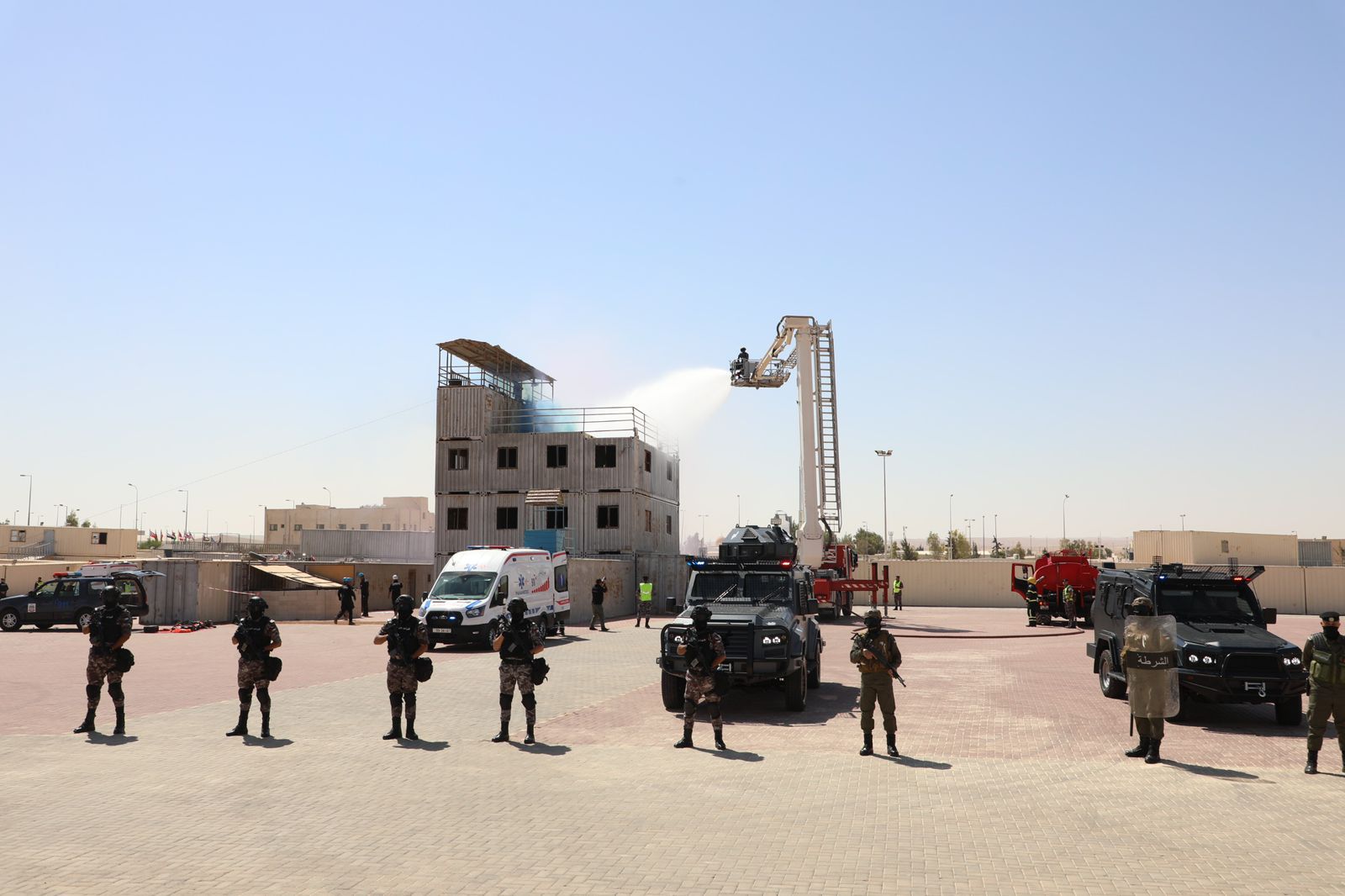 اللواء المعايطة يتابع اليوم التدريبي " عين الصقر " ويثني على كفاءة التشكيلات المشاركة