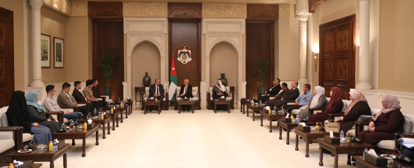 صورة حول : العيسوي: القيادة الهاشمية رمز للثبات والصمود في مواجهة التحديات والأزمات العيسوي: القيادة الهاشمية رمز للثبات والصمود في مواجهة التحديات والأزمات