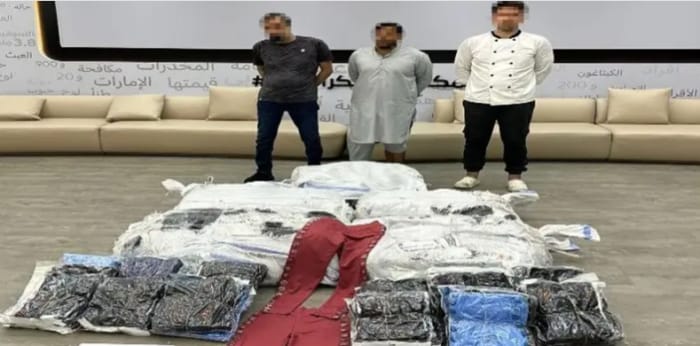 شرطة دبي تكشف تفاصيل الإطاحة بعصابة "الأزرار السامة"