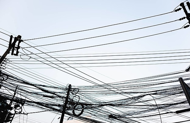 الأردن يسجل 3900 ميجاواط أقصى حمل كهربائي الجمعة وسط موجة حر