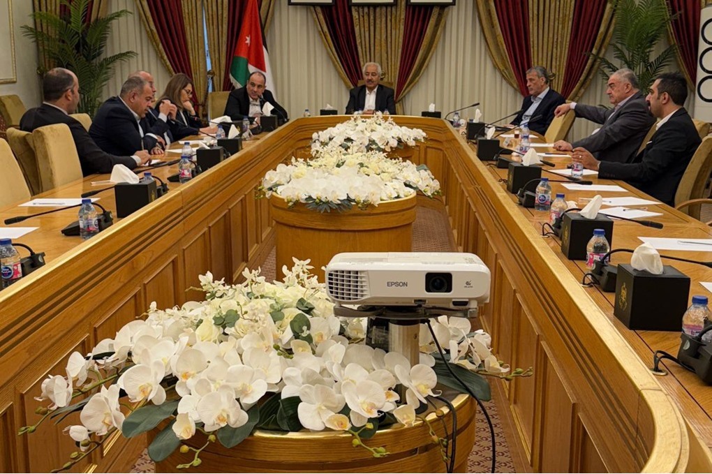 صورة حول : اعلام الأعيان يناقش انتشار الخطاب السلبي والمحتوى المظلل اعلام الأعيان يناقش انتشار الخطاب السلبي والمحتوى المظلل