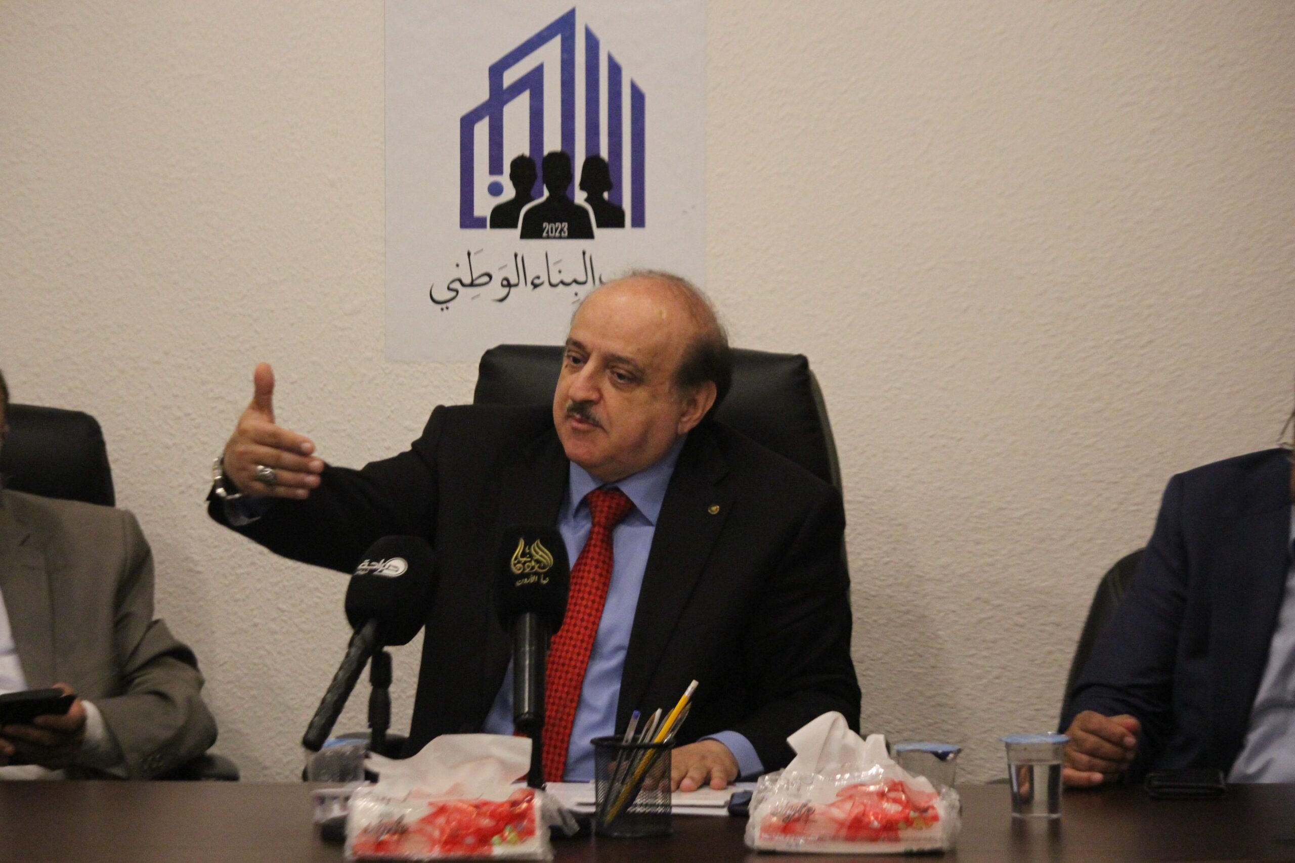 صرخة فنانين بعد دفع التلفزيون الأردني 500 ألف دينار لمؤثر مقابل 15 حلقة… وحزب البناء يتبنى مطالبهم “فيديو وصور"