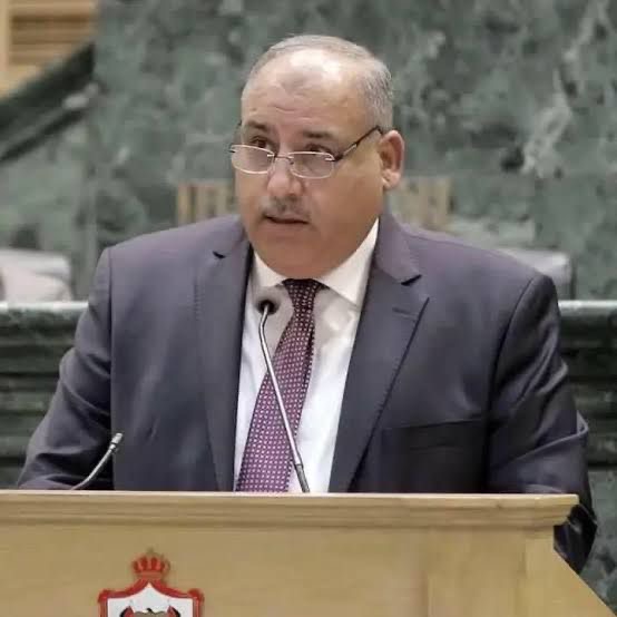 صورة حول : القاضي يعلن نيته الترشح لرئاسة النواب القاضي يعلن نيته الترشح لرئاسة النواب