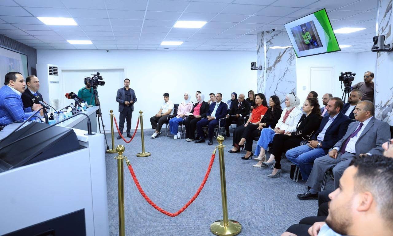 عاجل | المومني يلتقي بفريق مؤسسة محافظتي للعمل التطوعي والتدريب