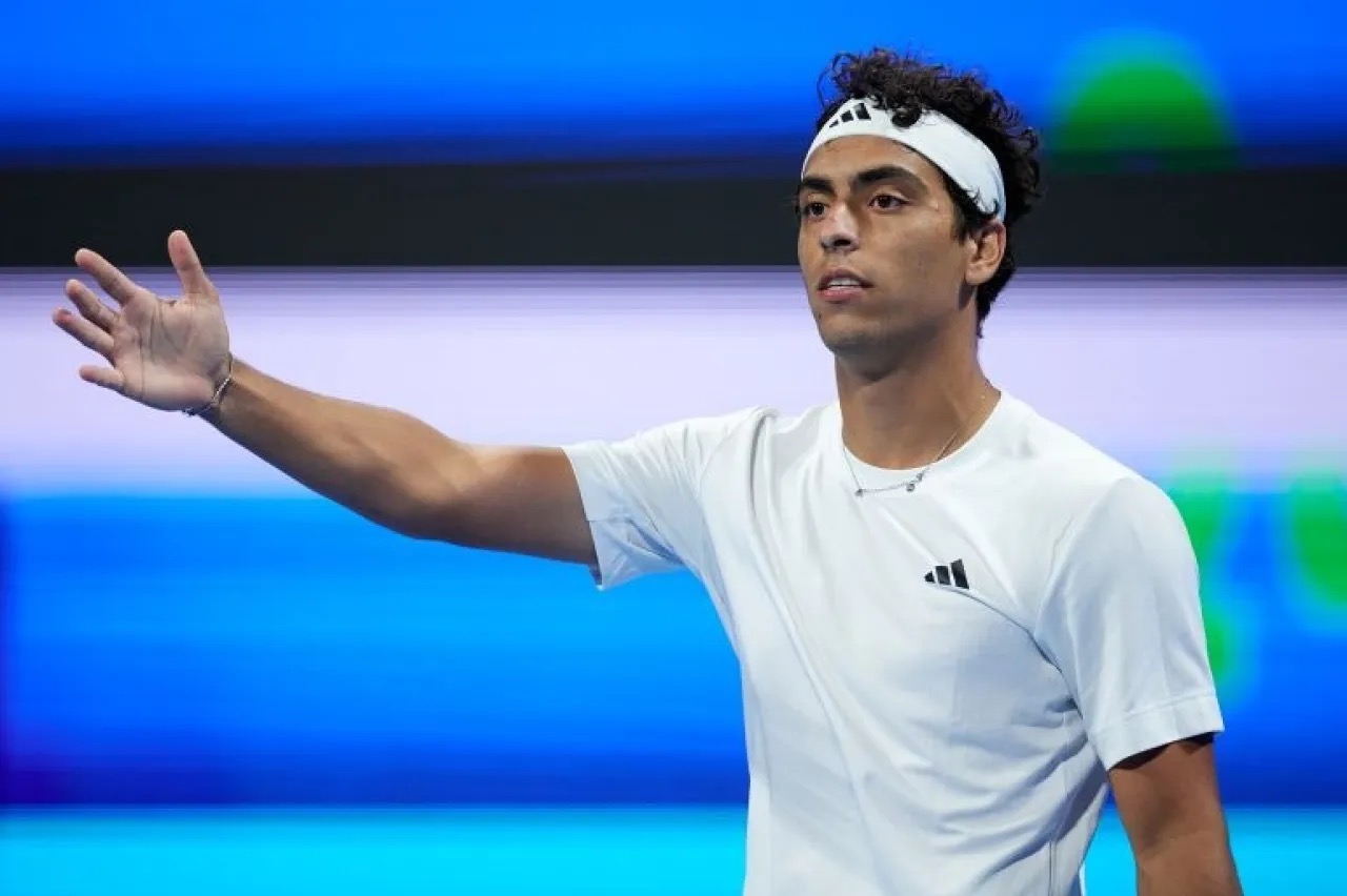 صورة حول : شلباية يتوّج بلقب بطولة تشالنجر لاس فيغاس ويصعد 135 مركزاً شلباية يتوّج بلقب بطولة تشالنجر لاس فيغاس ويصعد 135 مركزاً