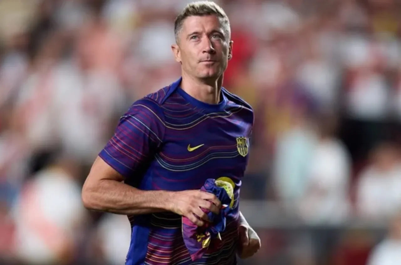 صورة حول : ليفاندوفسكي يرفض عرضًا سعوديًا بقيمة 100 مليون يورو ليفاندوفسكي يرفض عرضًا سعوديًا بقيمة 100 مليون يورو