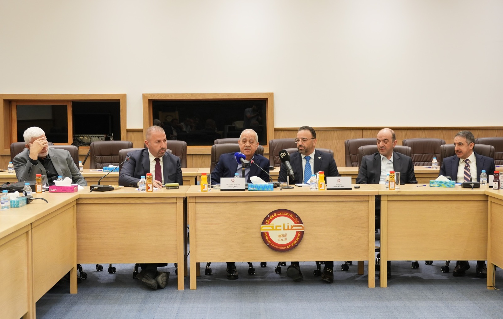 صورة حول : الجغبير: "صناعة عمان" تدرس انشاء مكتب دراسات بيئية في الغرفة الجغبير: "صناعة عمان" تدرس انشاء مكتب دراسات بيئية في الغرفة