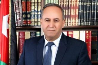 الدكتور صقر الفقرا مبارك الدكتوراه