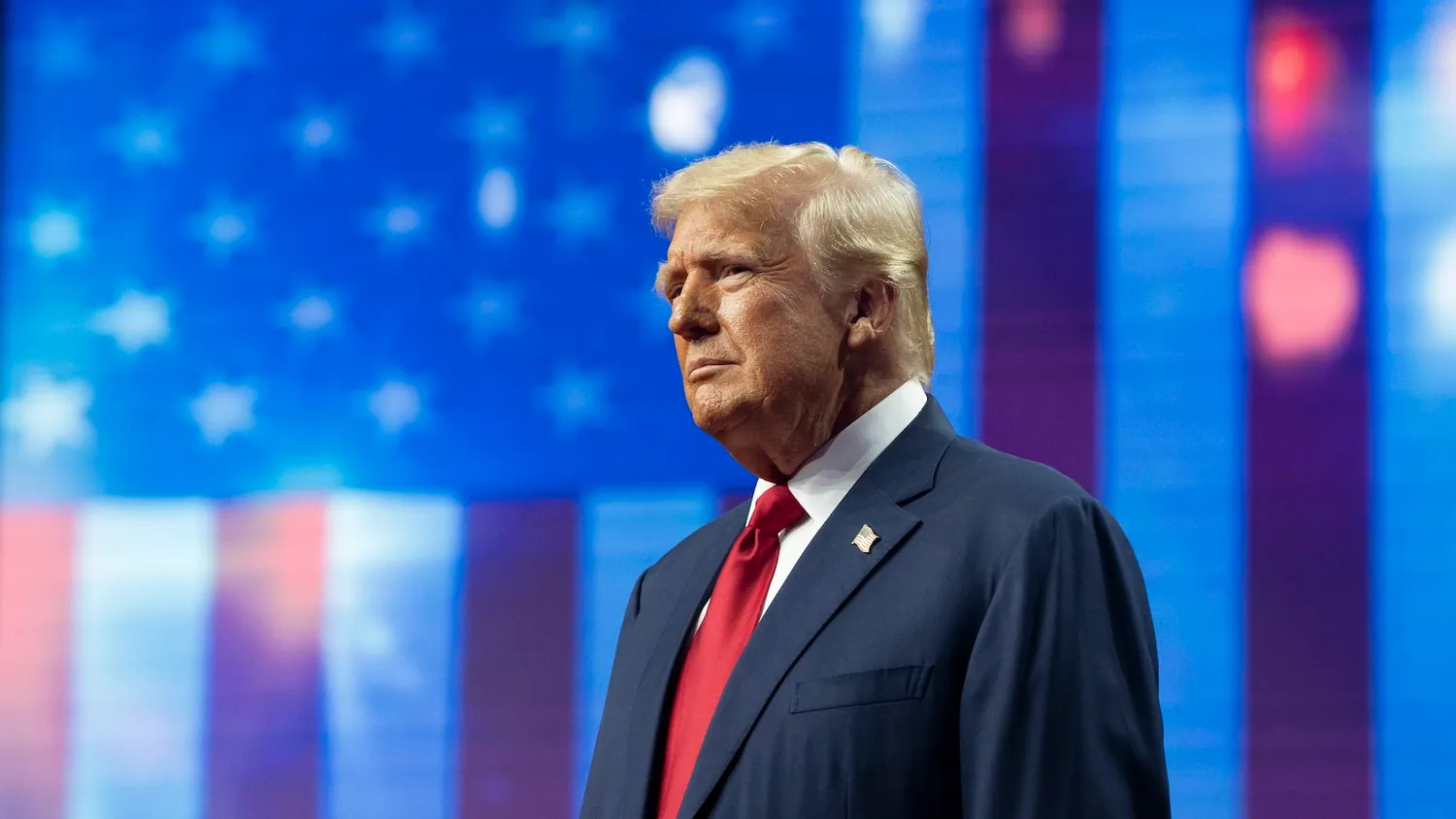 ترامب يهاجم الصين: "سلّموا تحياتي لبوتين وكيم وأنتم تتآمرون ضد أمريكا"