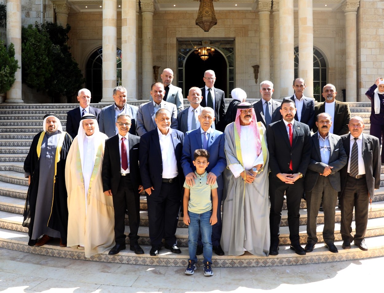 صورة حول : عاجل | العيسوي: الأردن بقيادة الملك راية ثابتة لقضايا الحق والإنسانية عاجل | العيسوي: الأردن بقيادة الملك راية ثابتة لقضايا الحق والإنسانية