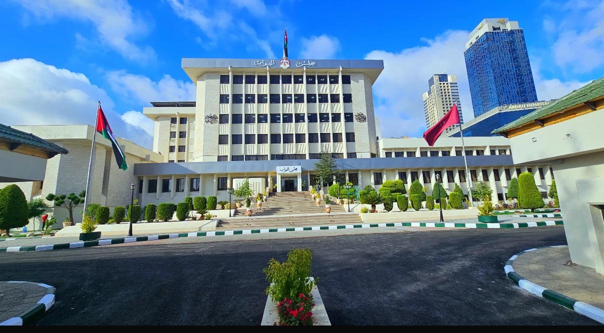 صورة حول : هام .. لكل من يرغب بتغطية جلسات النواب توثيق أوراق اعتماده الإعلامية هام .. لكل من يرغب بتغطية جلسات النواب توثيق أوراق اعتماده الإعلامية