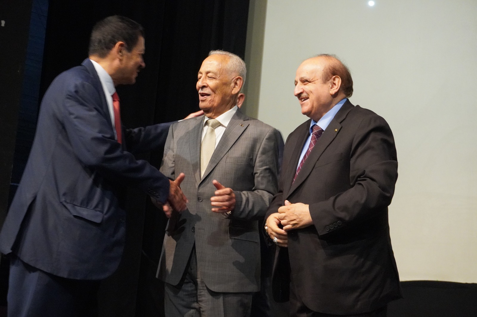 عاجل | العيسوي يرعى عرض الفيلم الوثائقي "معان حيث أشرقت شمس المملكة" فيديو