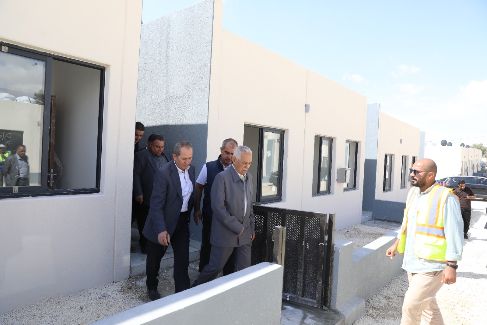 العيسوي: المبادرات الملكية ماضية في ترجمة الرؤى الملكية إلى منجزات ملموسة"صور"