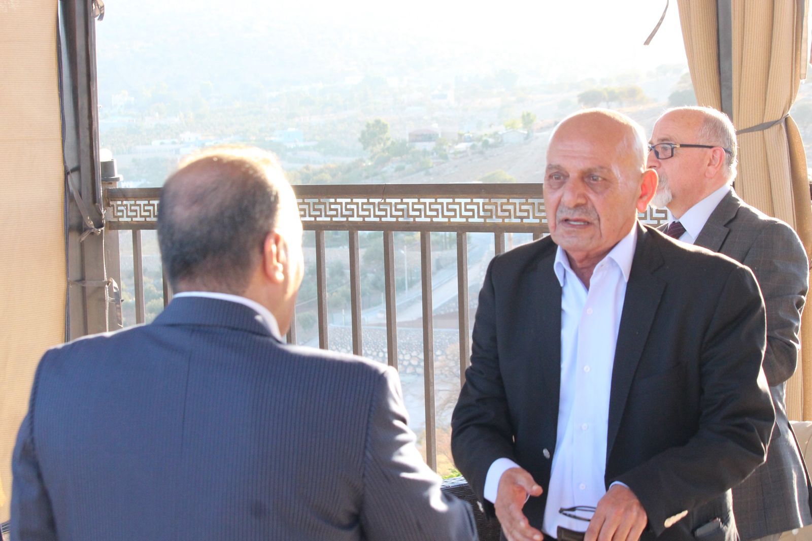 حفل اشهار كتاب “وكأني لا زلت هناك” للدكتور صبري الربيحات .. فيديو وصور