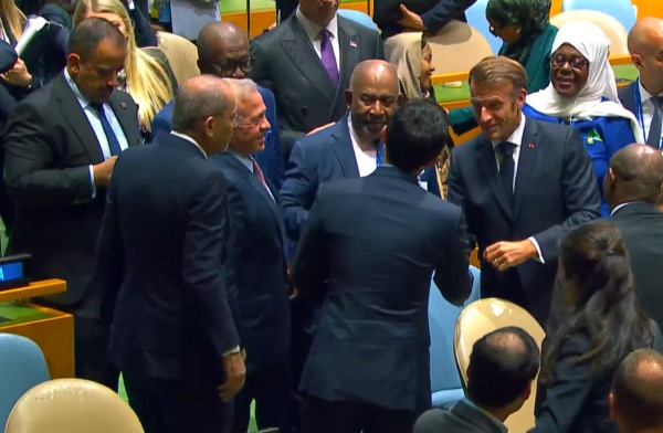 صورة حول : عاجل | الملك يصل مقر الأمم المتحدة للمشاركة في مؤتمر تنفيذ حل الدولتين عاجل | الملك يصل مقر الأمم المتحدة للمشاركة في مؤتمر تنفيذ حل الدولتين