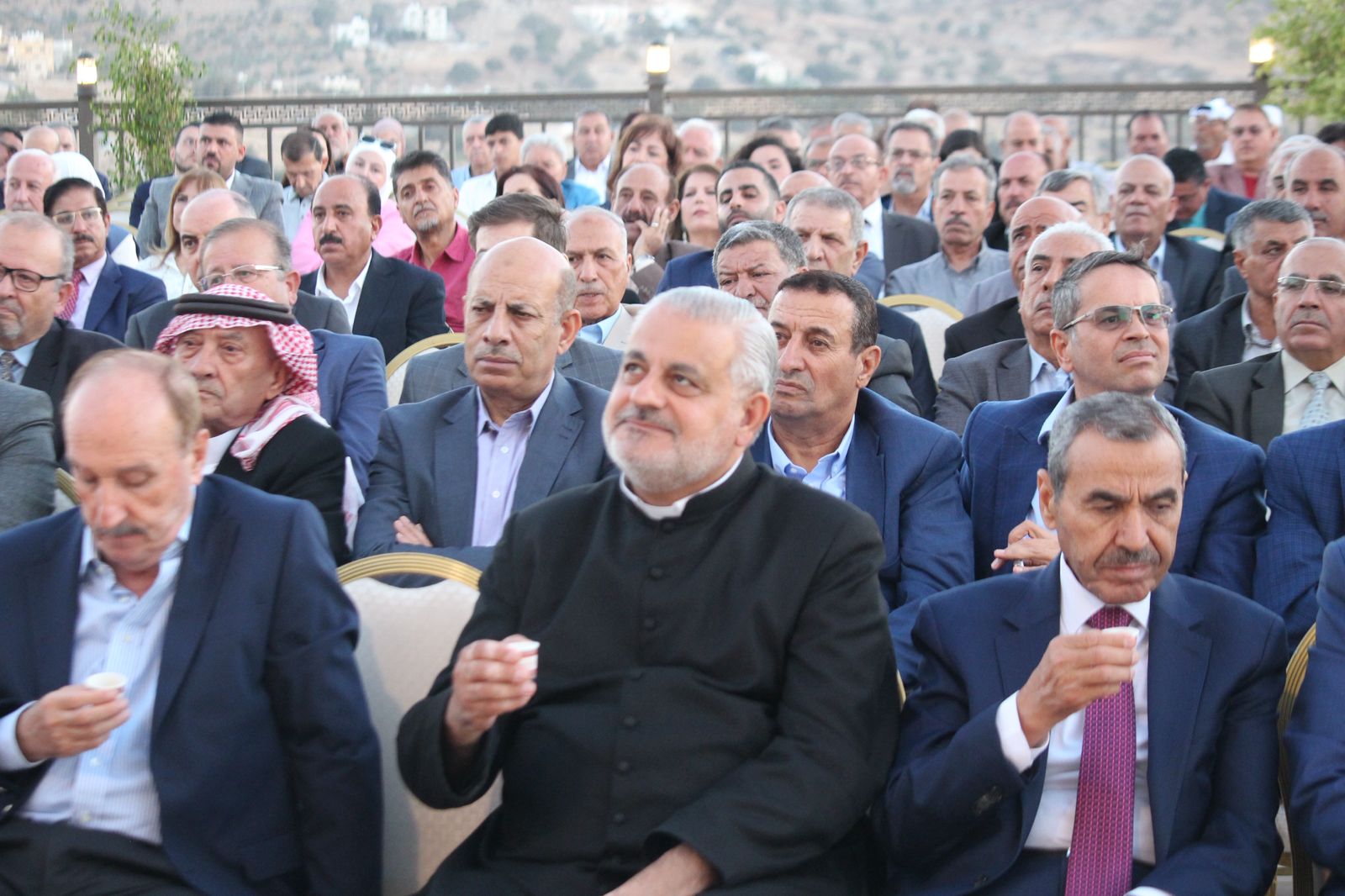 حفل اشهار كتاب “وكأني لا زلت هناك” للدكتور صبري الربيحات .. فيديو وصور