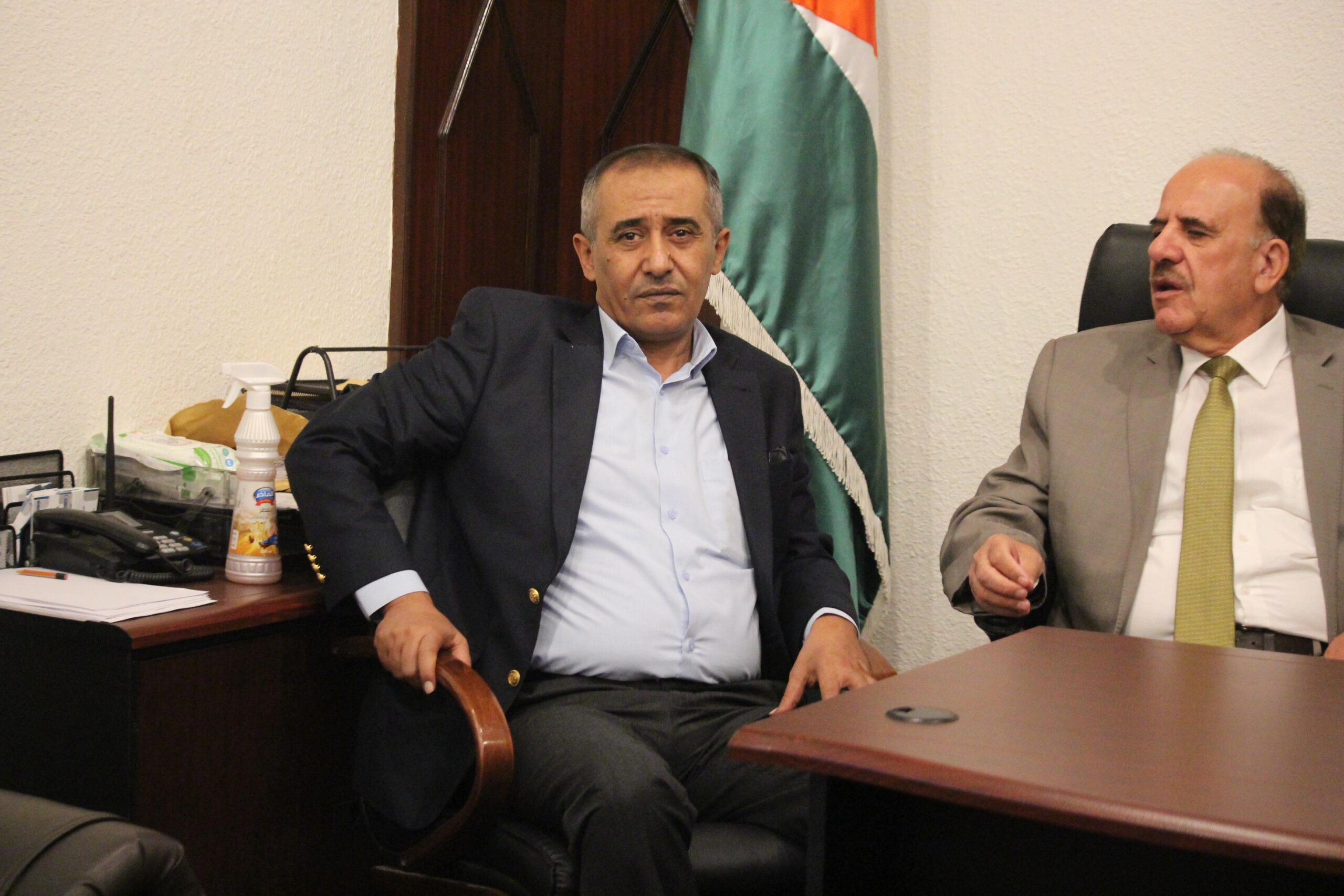 صرخة فنانين بعد دفع التلفزيون الأردني 500 ألف دينار لمؤثر مقابل 15 حلقة… وحزب البناء يتبنى مطالبهم “فيديو وصور"