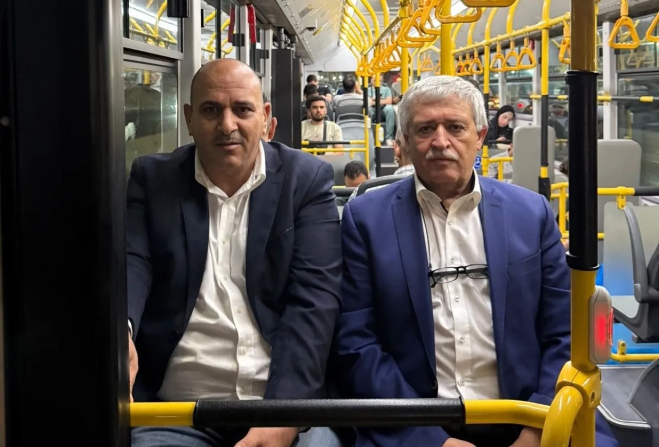 وزير النقل يتفقد الباص سريع التردد بين عمان والزرقاء