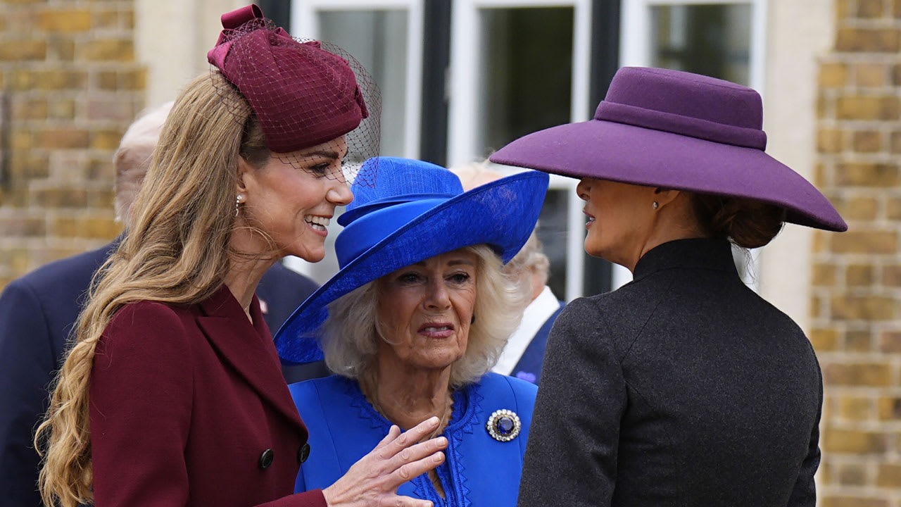 صورة حول : الملكة كاميلا والأميرة كيت يلفتان الأنظار أثناء استقبال ميلانيا ترامب الملكة كاميلا والأميرة كيت يلفتان الأنظار أثناء استقبال ميلانيا ترامب