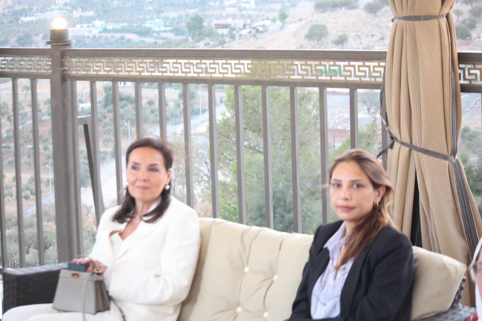 حفل اشهار كتاب “وكأني لا زلت هناك” للدكتور صبري الربيحات .. فيديو وصور