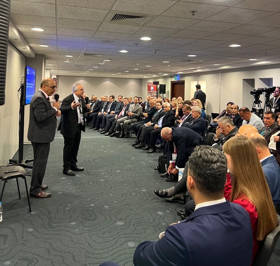 عمّان الأهلية تشارك في القمة العالمية الأولى لشعوب العالم بموسكو