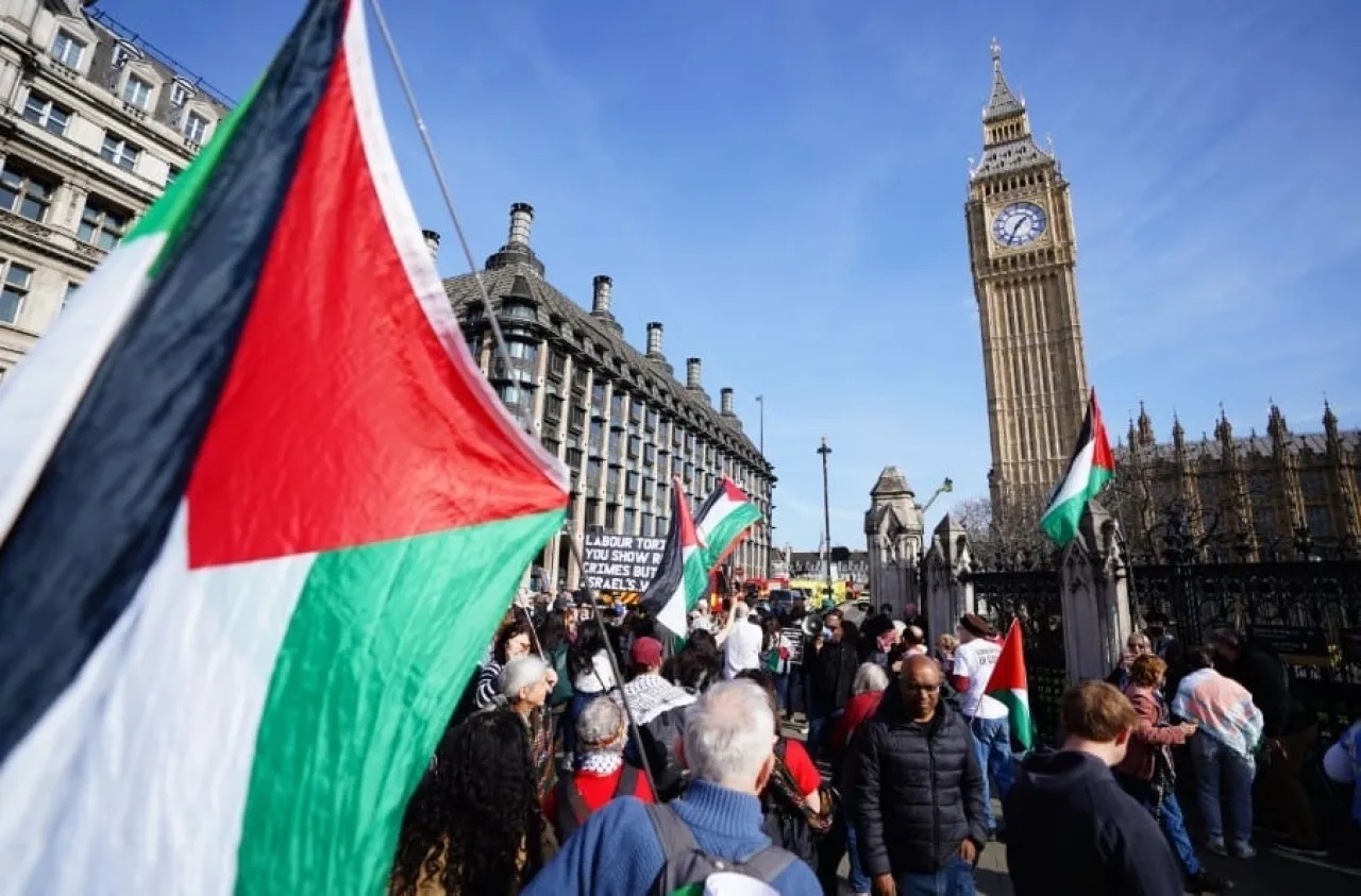 صورة حول : بريطانيا تستعد للاعتراف بدولة فلسطين رغم اعتراض إسرائيل بريطانيا تستعد للاعتراف بدولة فلسطين رغم اعتراض إسرائيل