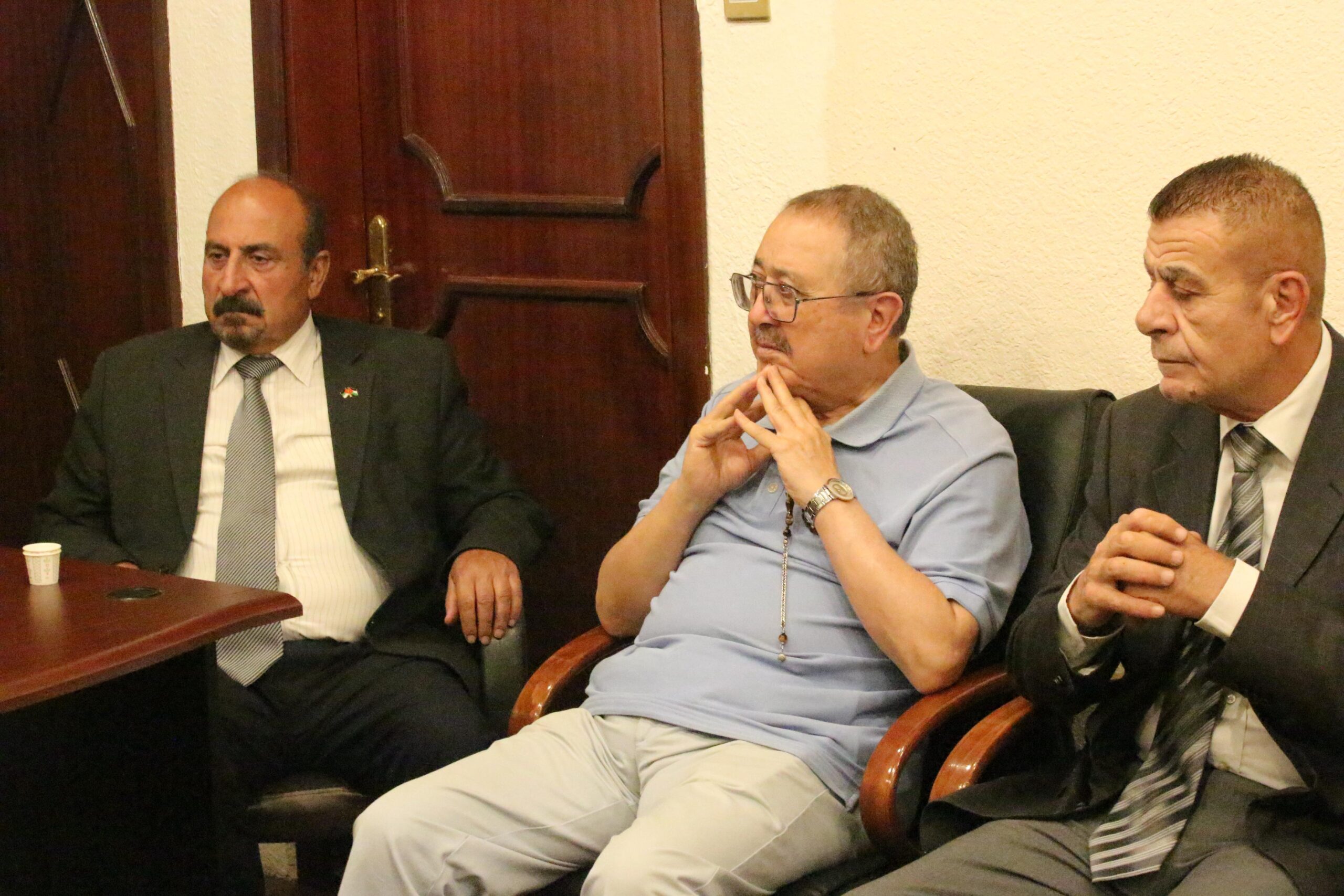 صرخة فنانين بعد دفع التلفزيون الأردني 500 ألف دينار لمؤثر مقابل 15 حلقة… وحزب البناء يتبنى مطالبهم “فيديو وصور"