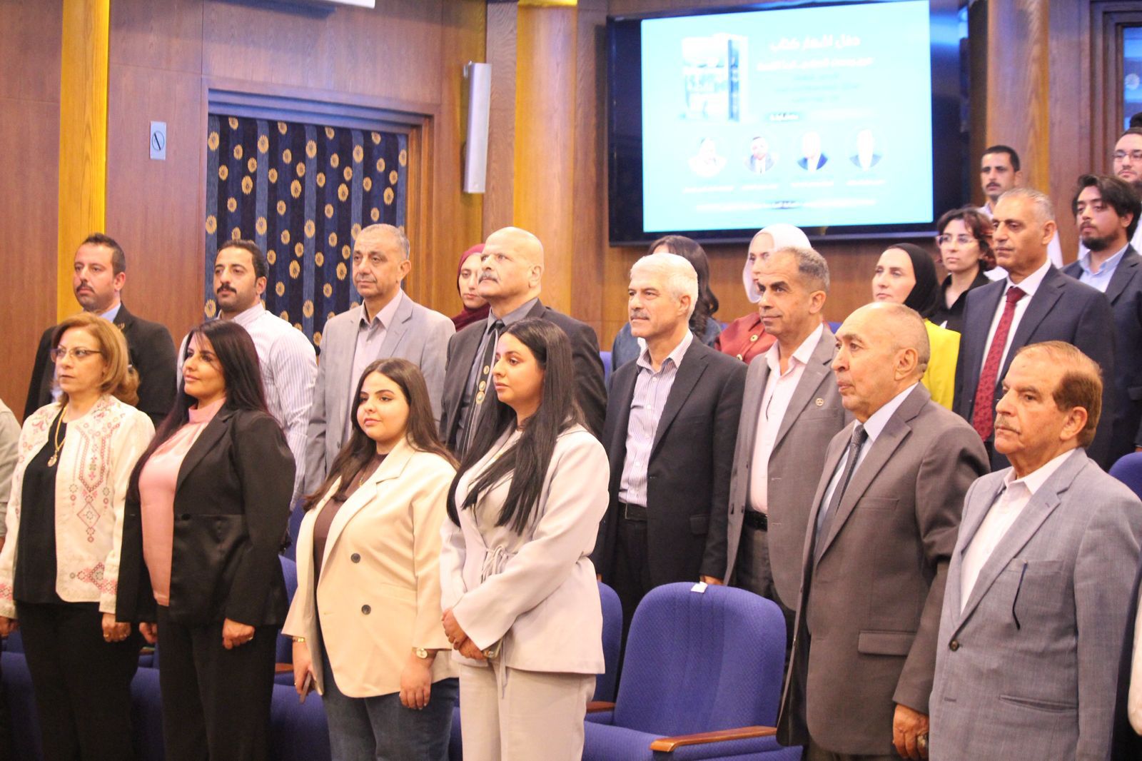 إشهار كتاب "حين يصمت السلاح... تبدأ القصة" للعقيد المتقاعد الخطيب