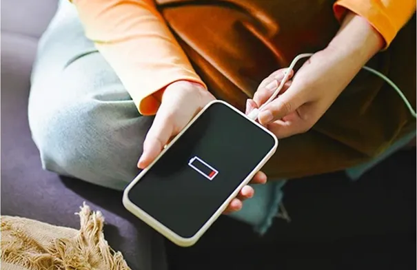 5 خطوات بسيطة لإطالة عمر بطارية هاتفك الذكي