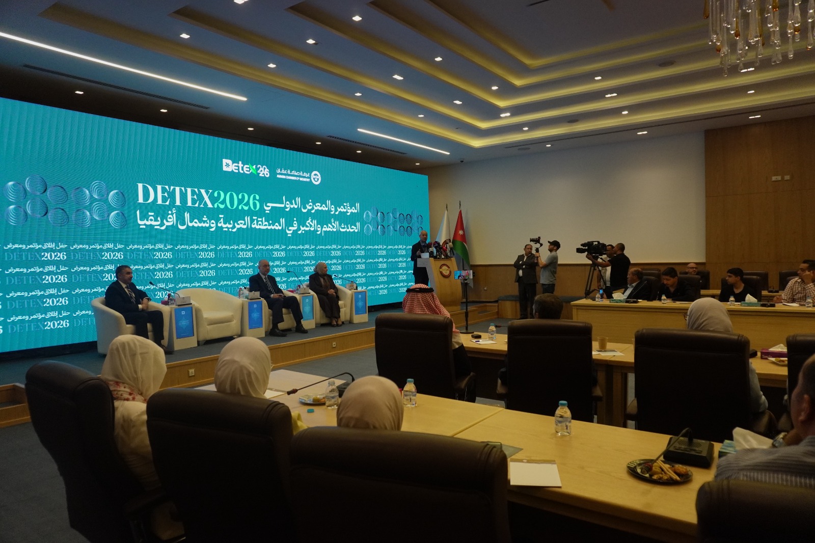 صناعة عمان تنظم مؤتمر ومعرض المنظفات الدولي 2026 بمشاركة واسعة.. فيديو وصور