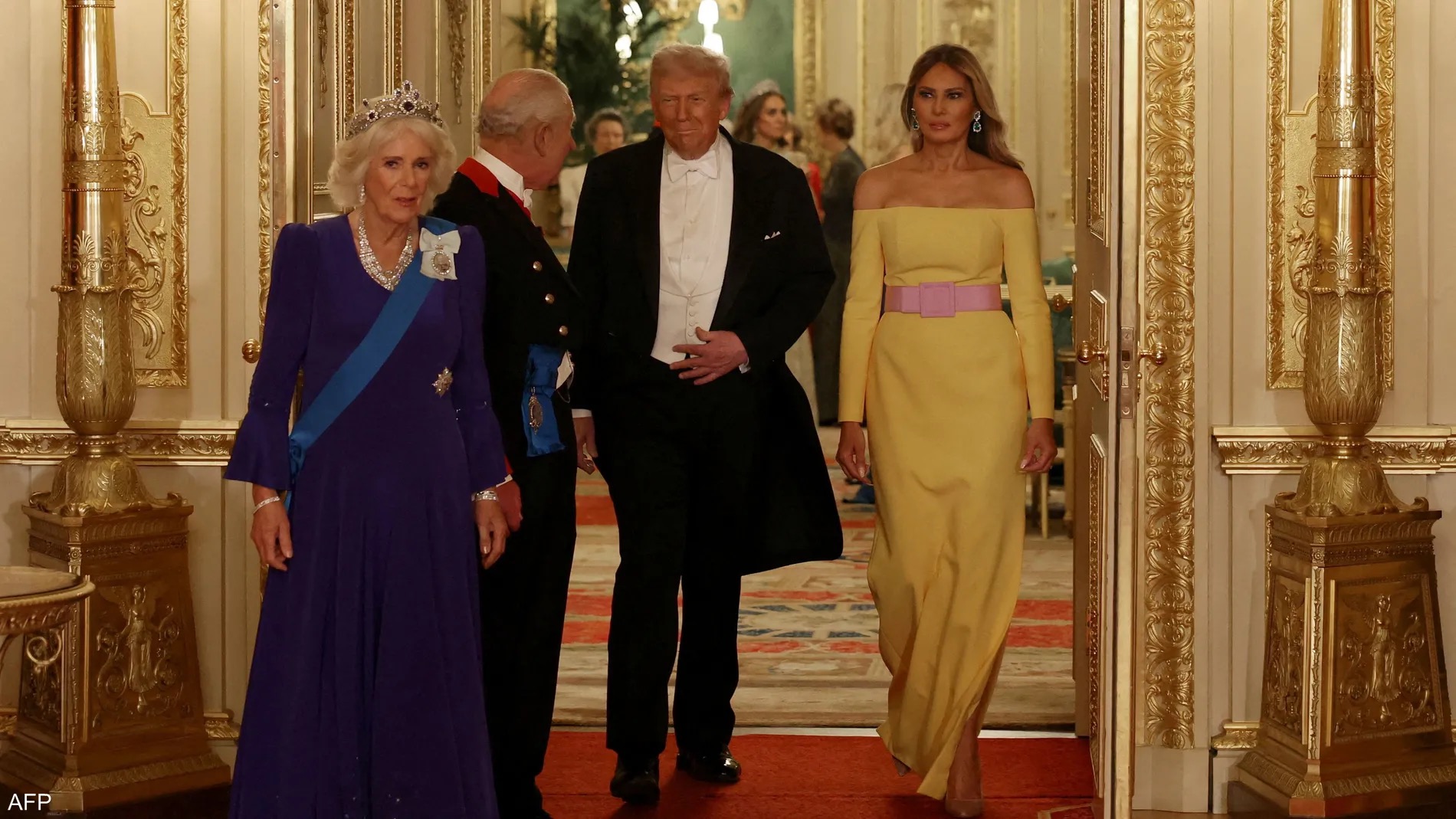 ميلانيا ترامب بفستان أصفر.. هل خالفت البروتوكول الملكي؟