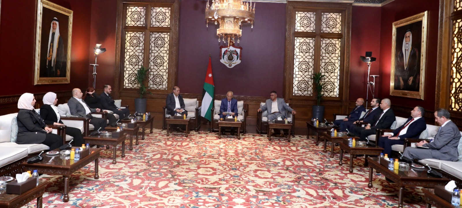 صورة حول : عاجل | العيسوي يلتقي وفدا من قطاع الصناعات الغذائية عاجل | العيسوي يلتقي وفدا من قطاع الصناعات الغذائية