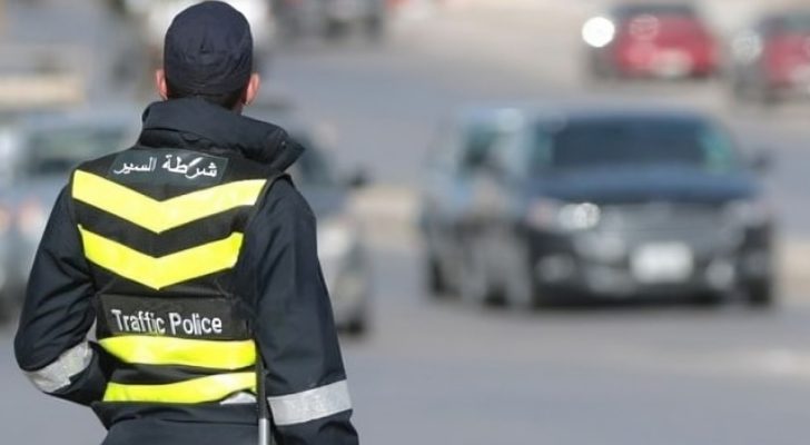 إدارة السير تتعامل مع حادث نفق الاقتصاد