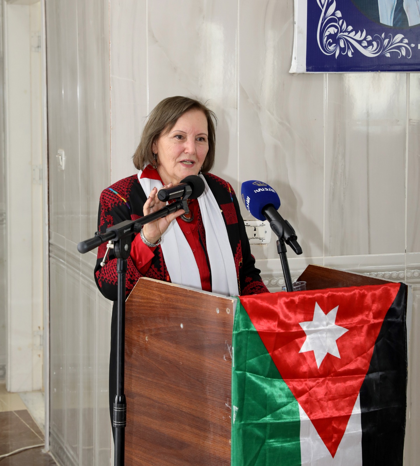 العيسوي يرعى احتفال ديوان أنباء عشائر الزعبية بالمناسبات الوطنية