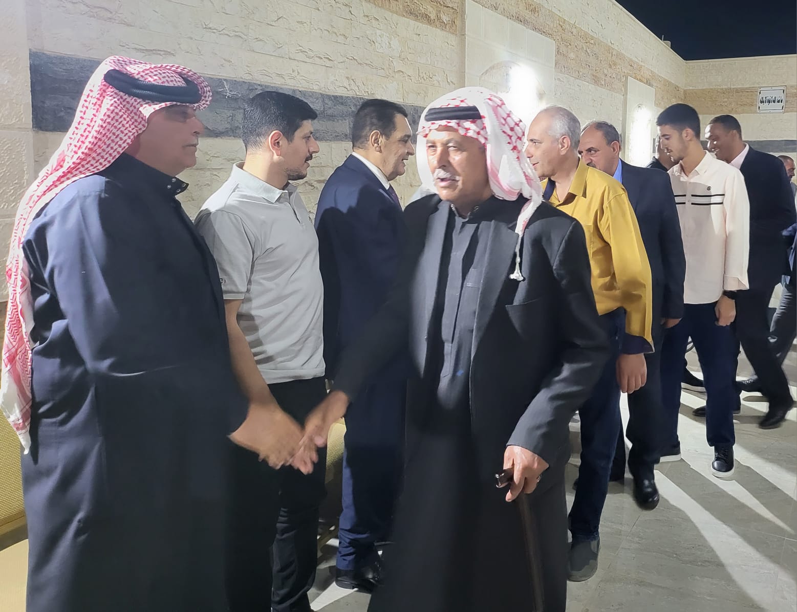 رجل الأعمال ناصر سعيد الركيبات يستقبل المهنئين بنجاح عملية زراعة الكلى