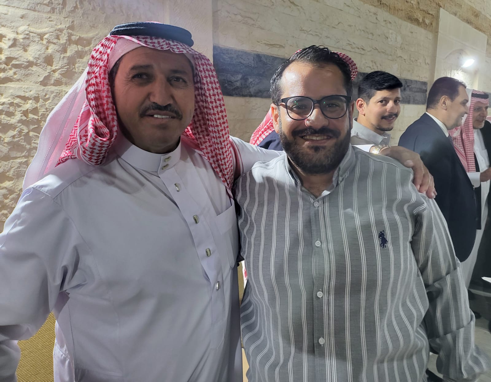 رجل الأعمال ناصر سعيد الركيبات يستقبل المهنئين بنجاح عملية زراعة الكلى